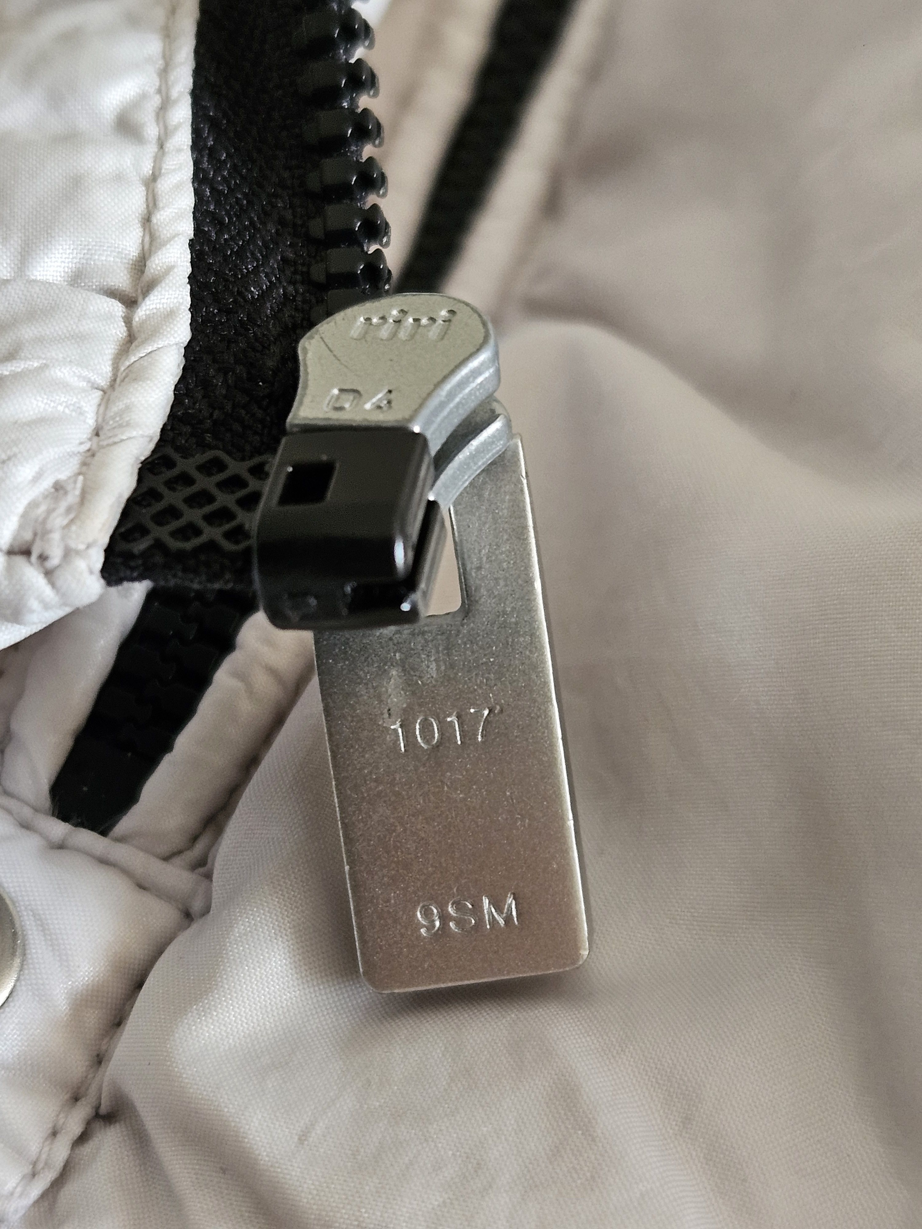1017 ALYX 9SM Moncler Genius x 1017 ALYX 9SM Chest Rig Down Vest Pettorina Size US L / EU 52-54 / 3 - 18 Thumbnail