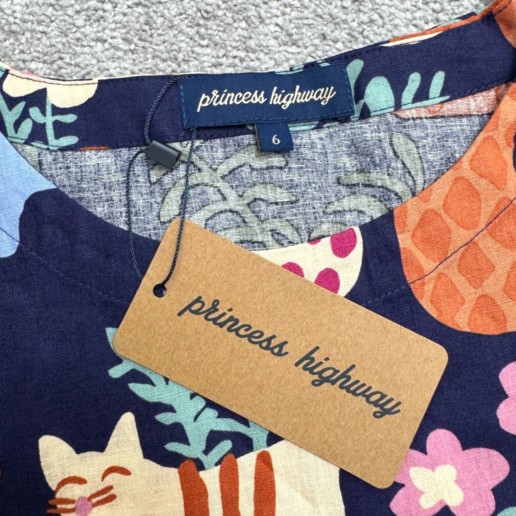 Vintage Princess Highway Blouse Shirt Womens 6 Navy Linen Cotton Bohemian Animal Print Casual 90s? (No N/A) Size M / US 6-8 / IT 42-44 - 4 Thumbnail