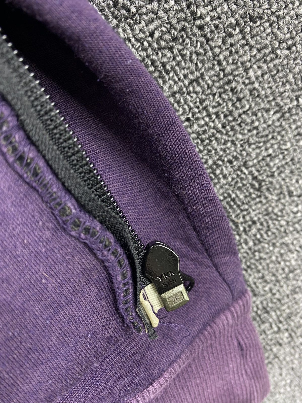 Carhartt Vintage Carhartt Zip Up Hoodie Jacket Size L / US 10 / IT 46 - 12 Thumbnail