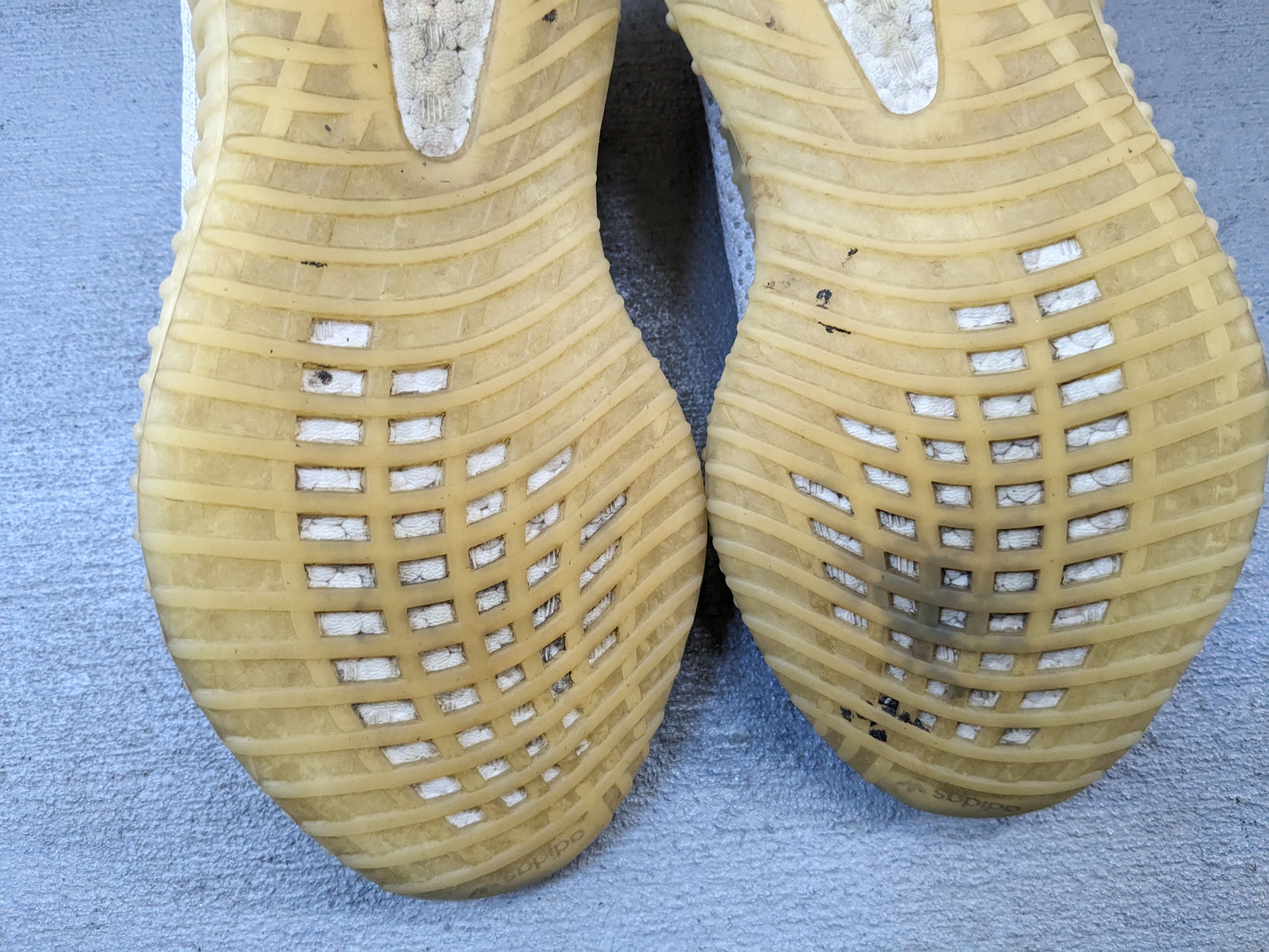 Adidas × Kanye West adidas Yeezy Boost 350 V2 Natural 9.5 FZ5246 Gray Kanye West Size US 9.5 / EU 42-43 - 16 Thumbnail