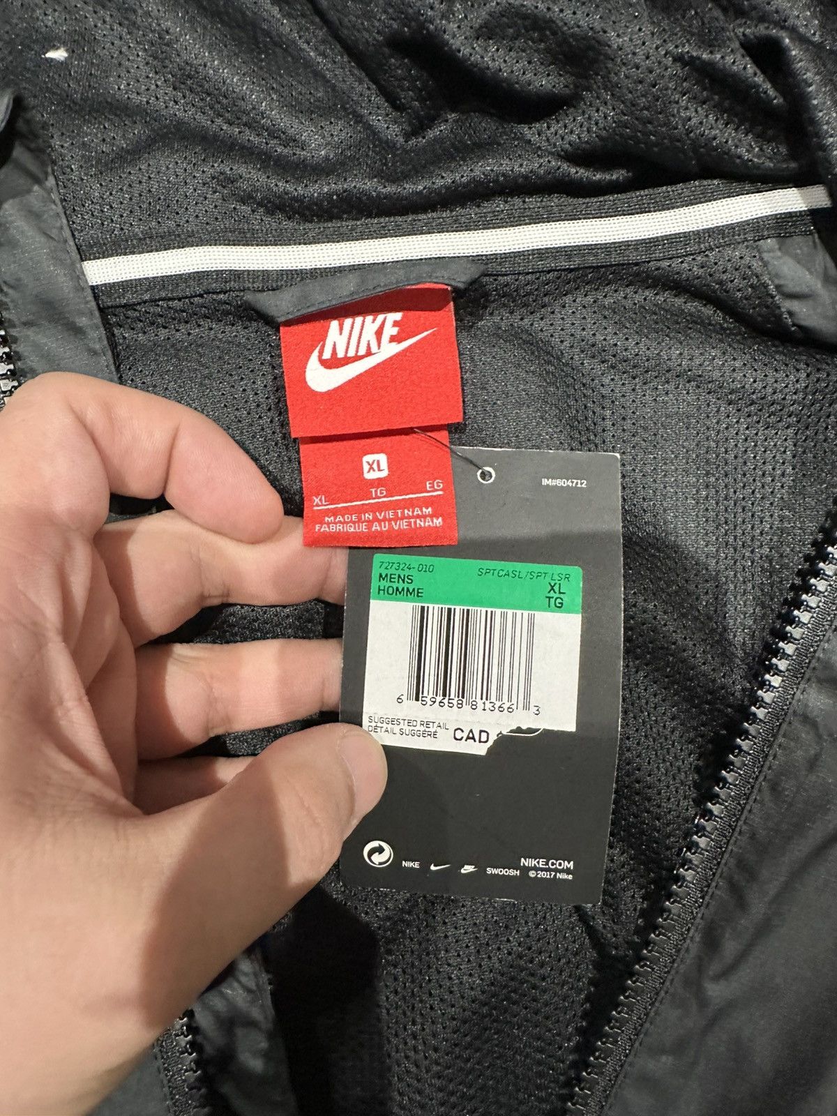Nike Brand New Nike Sportswear Wind Jacket Mens Black Full Zip Size US XL / EU 56 / 4 - 3 Thumbnail