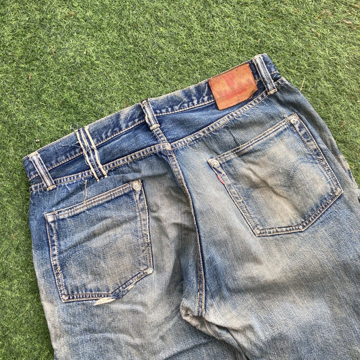 Warehouse & Co. VINTAGE WAREHOUSE SELVEDGE 3 QUARTER DISTRESSED JEANS Size US 33 - 7 Thumbnail