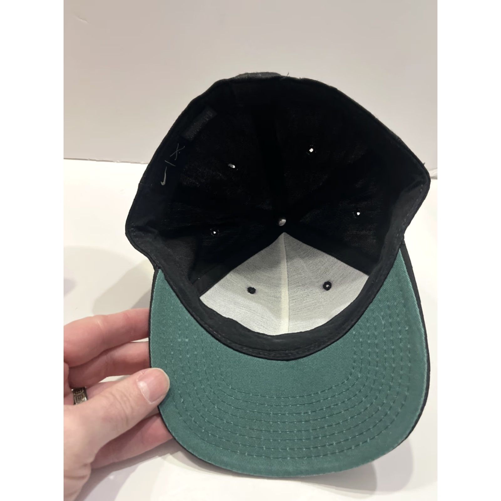 Nike VINTAGE Nike Swoosh Embroidery Golf Faded Black 7 3/8 Made In USA Fitted Hat Mens 90s Baseball Cap Cotton USA Swoosh Golf Hat Size ONE SIZE - 5 Thumbnail