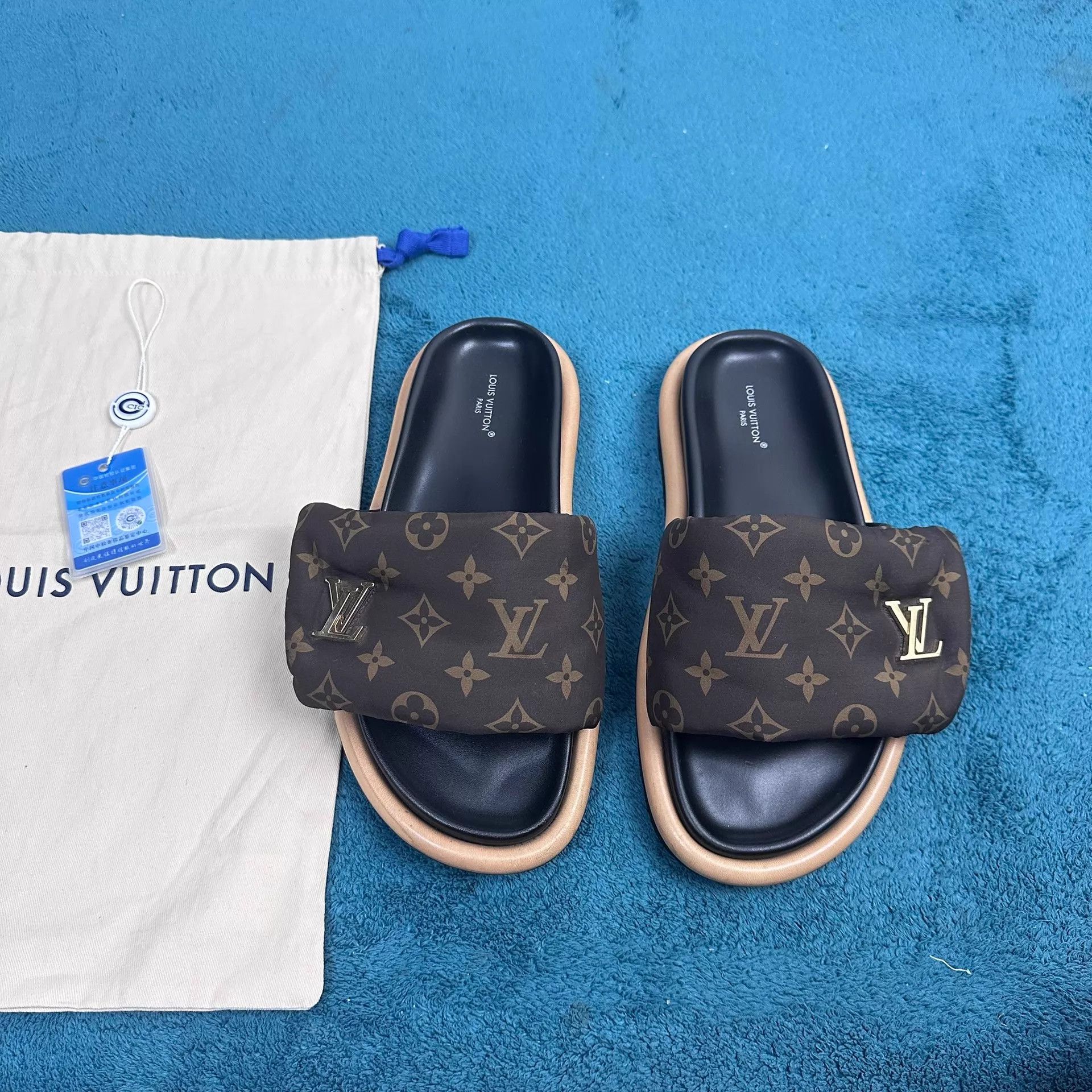 Louis Vuitton LV Pool Pillow Velcro Flip Flops Black Brown 38 Size US 7.5 / IT 37.5 - 1 Thumbnail