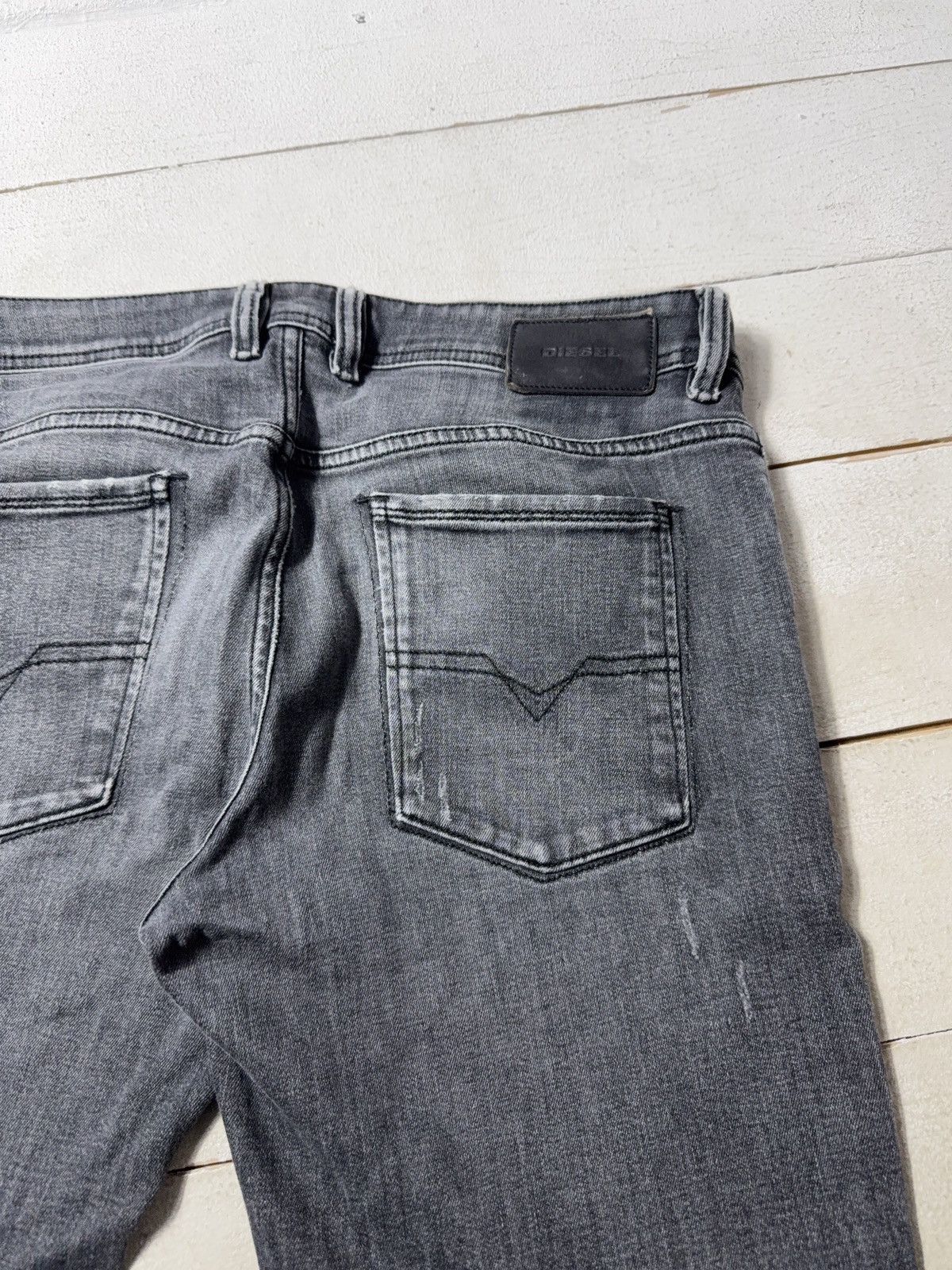 Diesel Luxury 00s Diesel Sleenker Grey Wash Skinny Jeans Knee Rip Size US 33 - 20 Thumbnail