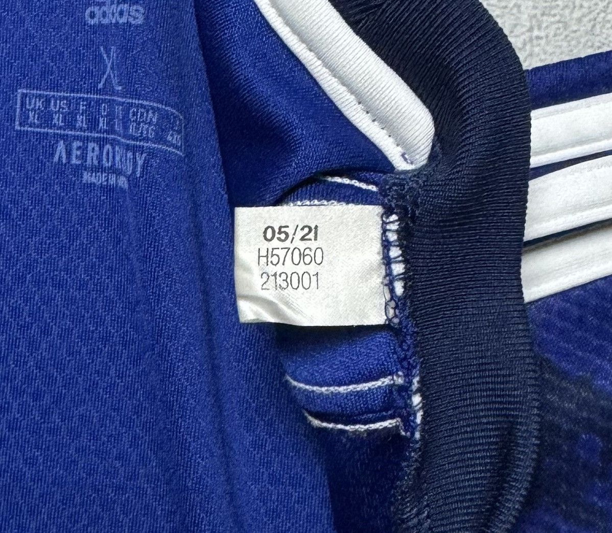 Adidas Leeds United 2021 2022 Away Shirt Soccer Jersey Adidas Size US XL / EU 56 / 4 - 14 Thumbnail