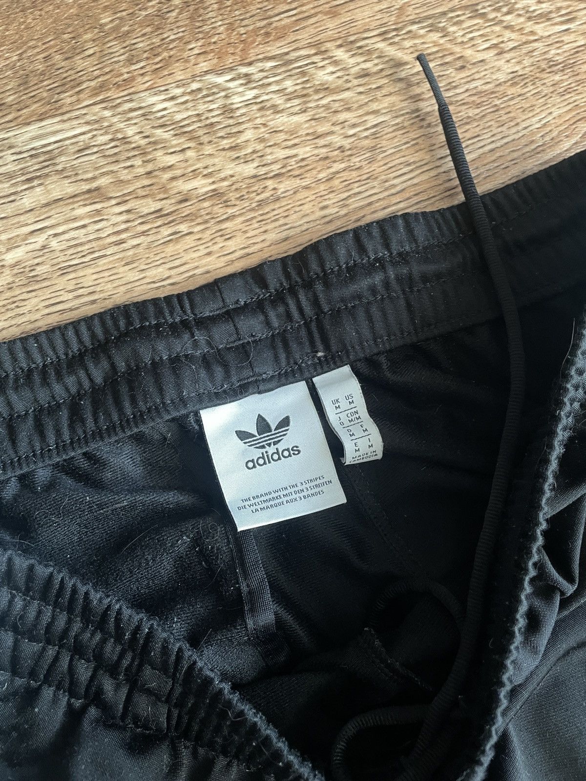 Adidas × Vintage Vintage Y2K Adidas Black Trackpants balenci style pants Size US 32 / EU 48 - 4 Thumbnail