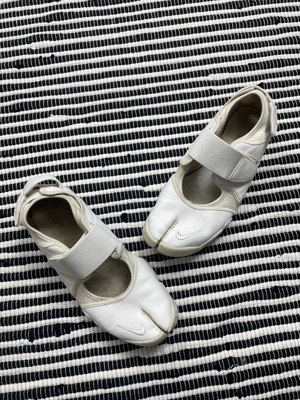 Japanese Brand × Nike × Vintage Vintage Nike Rift Tabi Style Sandals Sneakers Y2K Size US 9 / EU 42 - 2 Thumbnail