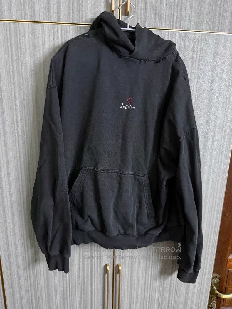 Balenciaga Balenciaga Valentine's Day Sweatshirt Size US S / EU 44-46 / 1 - 1 Thumbnail