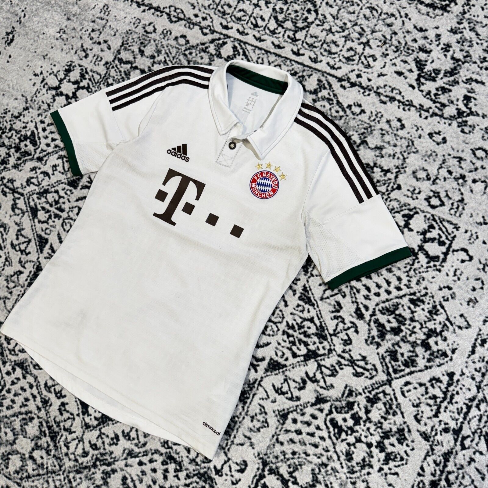 Adidas × Vintage Adidas White Polyester Jersey T-Shirt Size M Bayern Munchen Size US M / EU 48-50 / 2 - 3 Thumbnail