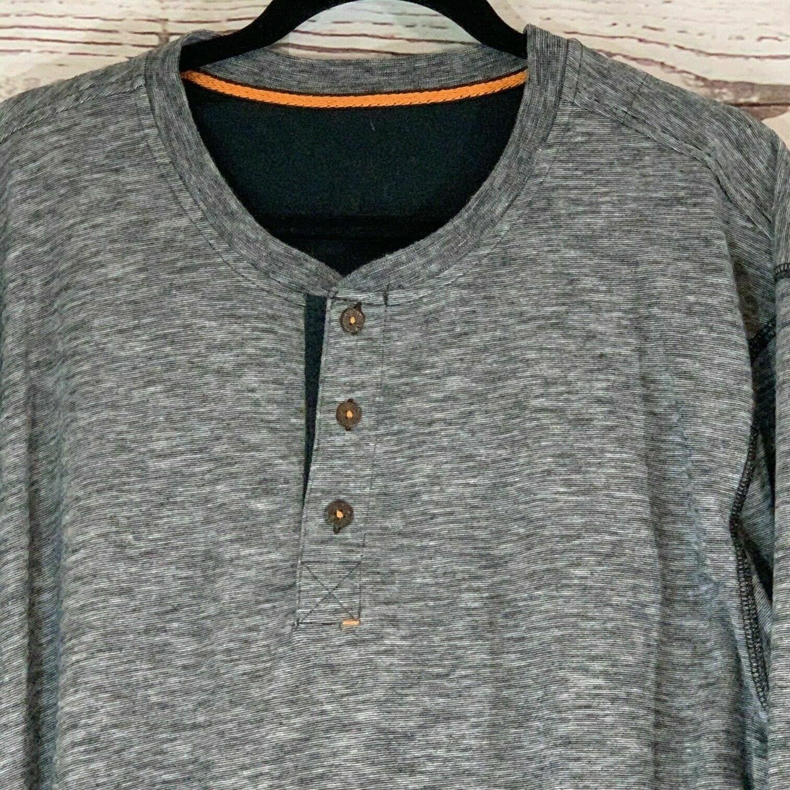 Tommy Bahama TOMMY BAHAMA Long Sleeve 1/4 Button Pullover Gray size XL Size US XL / EU 56 / 4 - 2 Thumbnail