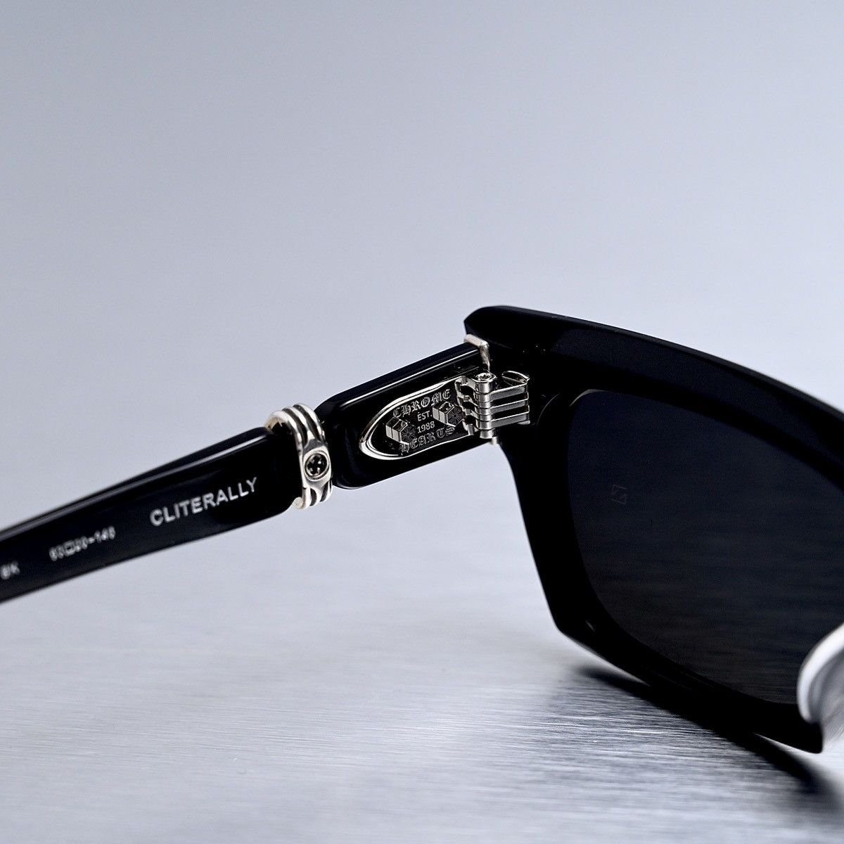 Chrome Hearts CHROME HEARTS CLITERALLY BLACK/SHINY SILVER SUNGLASSES Size ONE SIZE - 7 Thumbnail