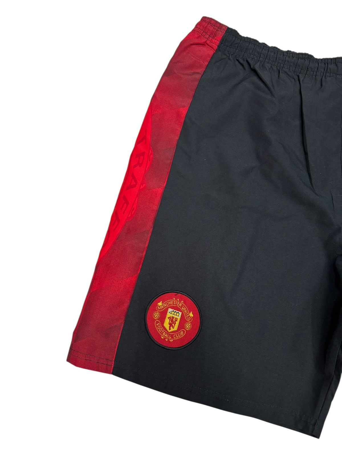 Umbro 🔥VINTAGE UMBRO MANCHESTER UNITED OLD TRAFFORD ERA SHORT PANT Size US 36 / EU 52 - 3 Thumbnail
