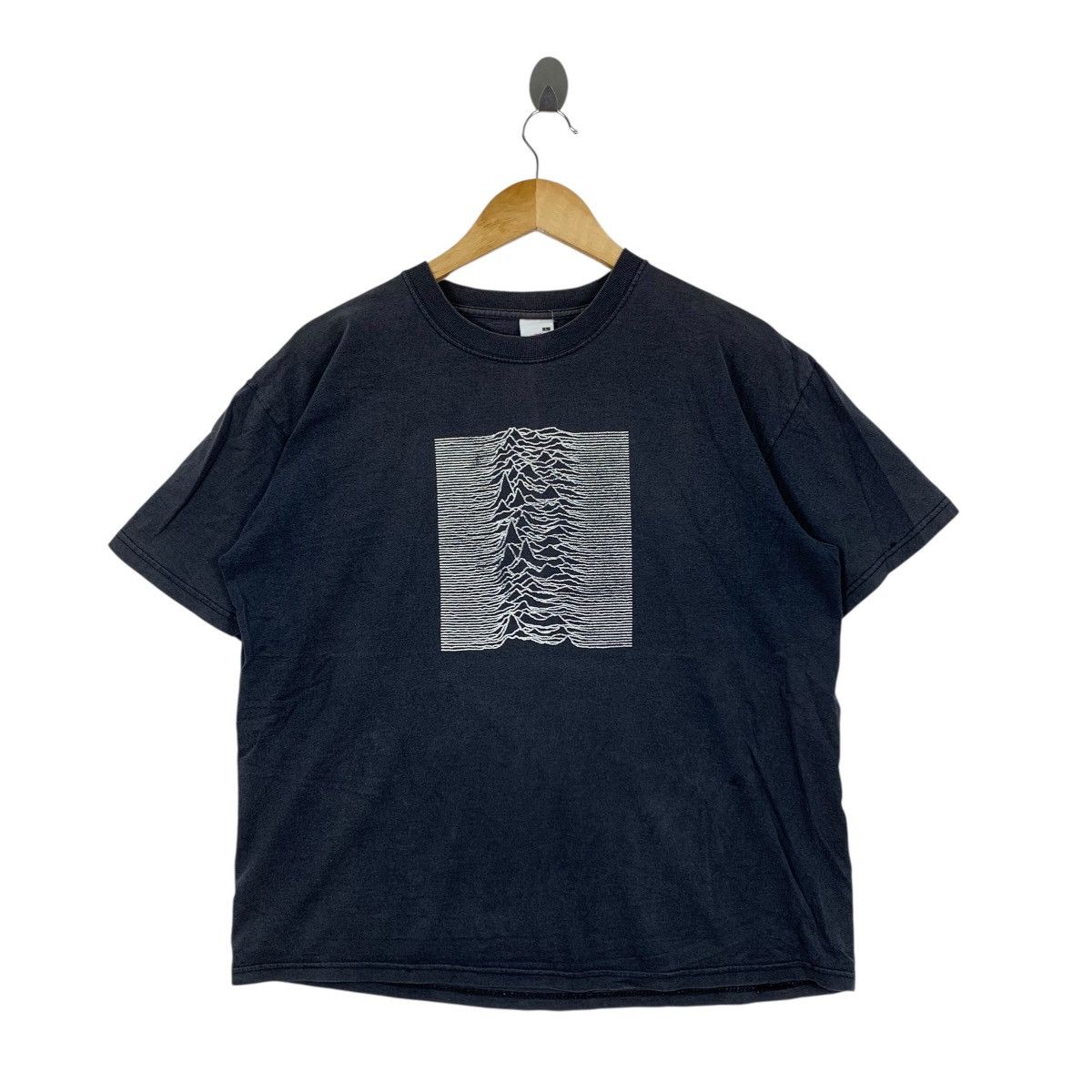 Vintage Vintage Y2K JOY DIVISION Unknown Pleasure Band Rock Shirt Size US L / EU 52-54 / 3 - 1 Thumbnail