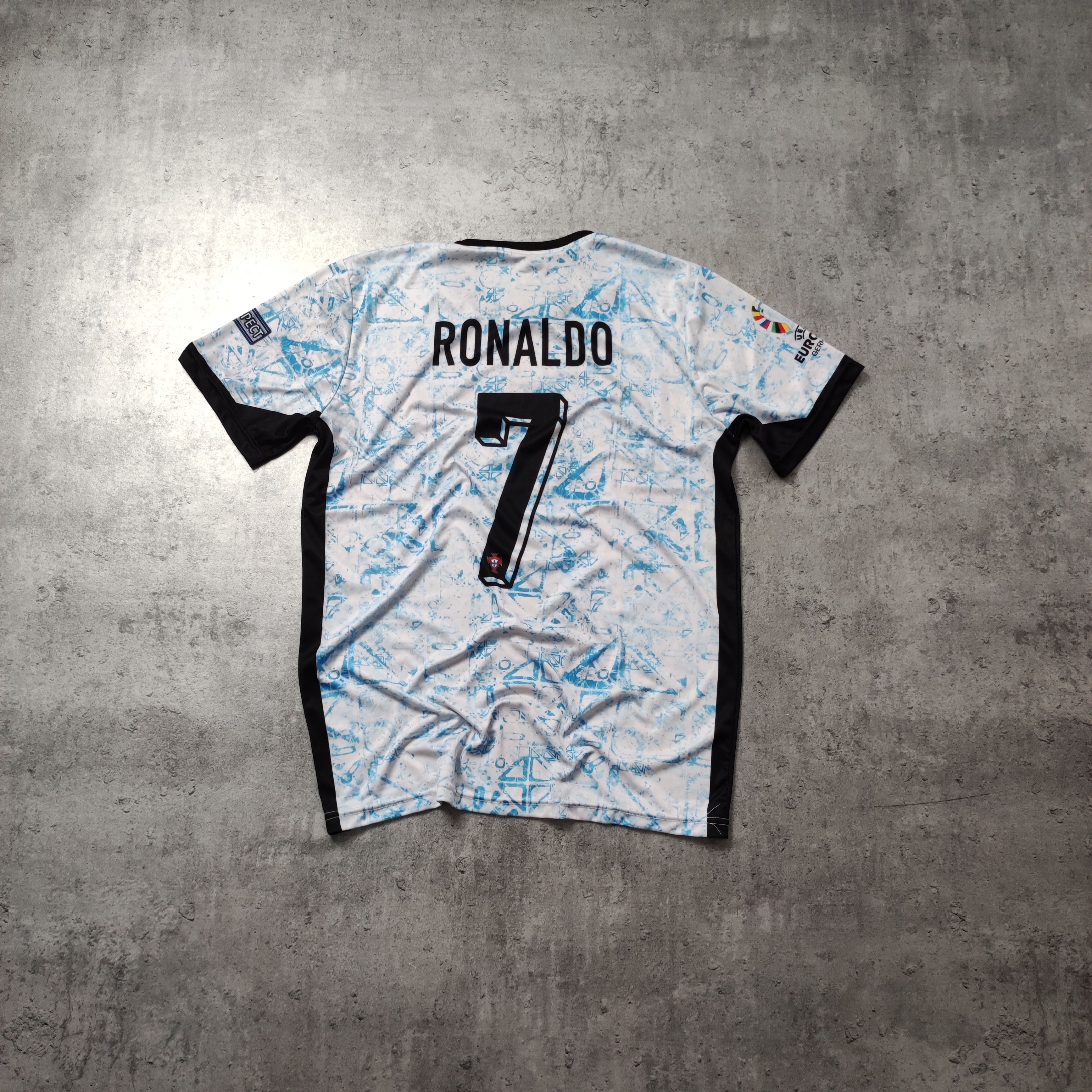 Nike RARE CR7 #7 Cristiano Ronaldo Speed Nike Portugal Jersey Size US M / EU 48-50 / 2 - 1 Thumbnail