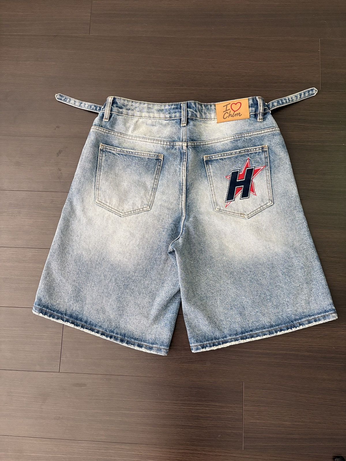 HMDD HMDD Crystal Shorts Size US 32 / EU 48 - 4 Thumbnail