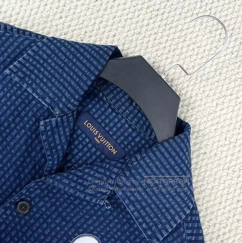 Louis Vuitton Louis Vuitton Men's Short Sleeve Navy Shirt . Size US XS / EU 42 / 0 - 3 Thumbnail