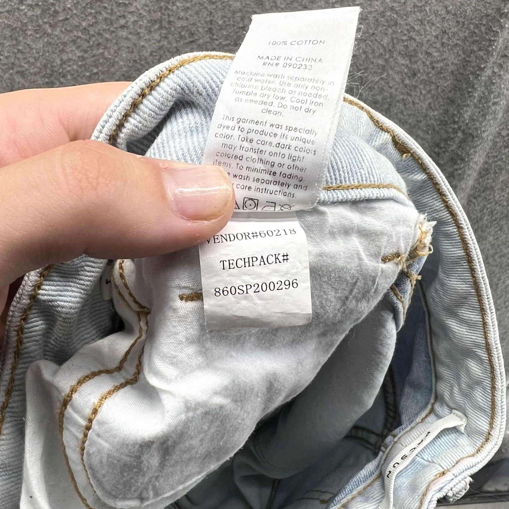 Pacsun PacSun Jeans Womens 24 Light Wash Patchwork Colorblock Mom High Rise Denim - Jeans - Womens - 24 - Light - Blue Size 42" / US 20 - 3 Thumbnail