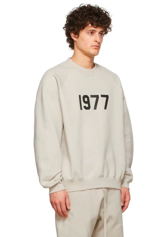 Essentials 🔥250$ Essentials Fear of God Crewneck 1977 Sweatshirt Size US S / EU 44-46 / 1 - 16 Thumbnail