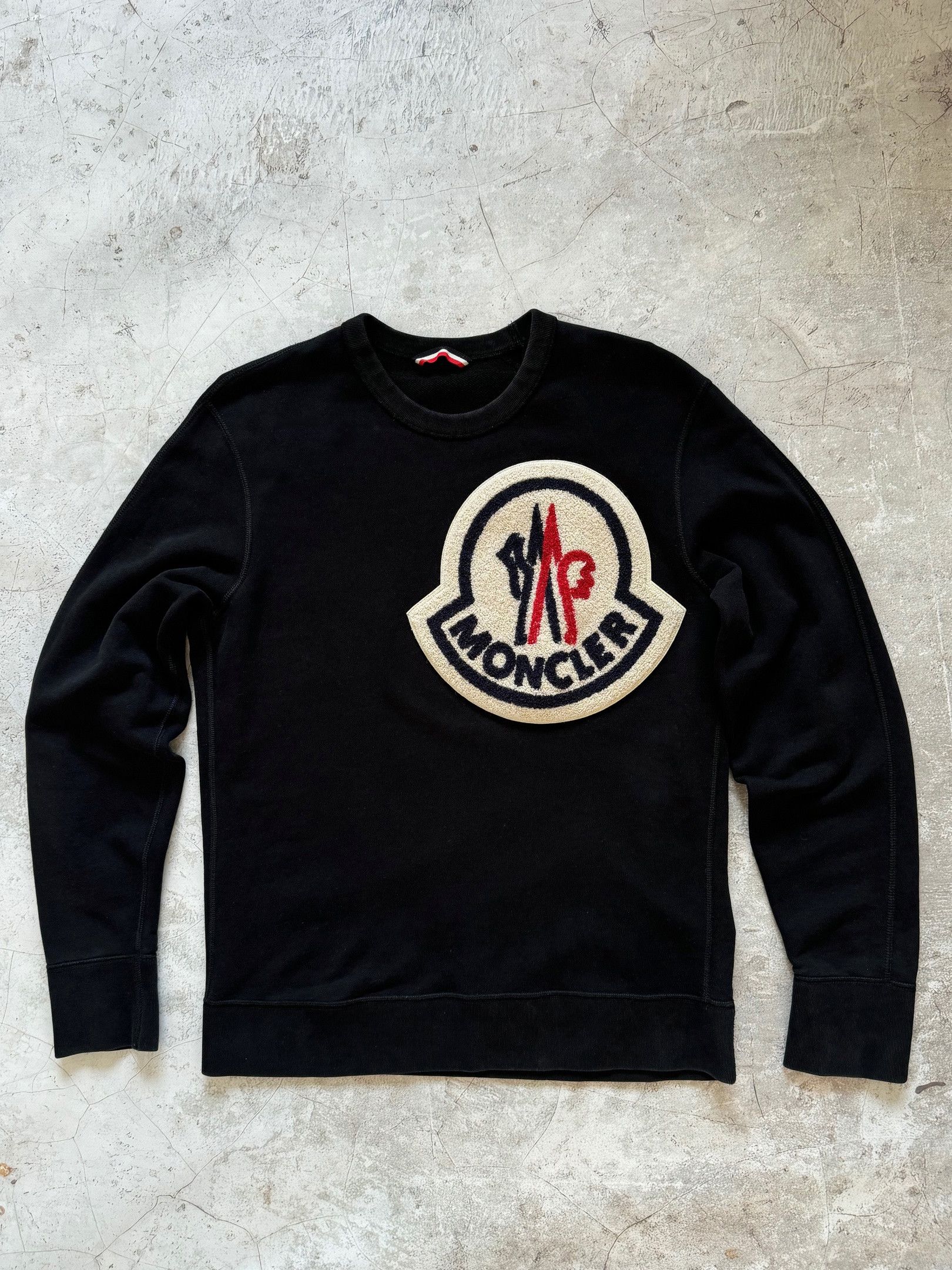 【MONCLER】EMBOSSED LOGO HOODIE パーカー ロゴ org.jpg