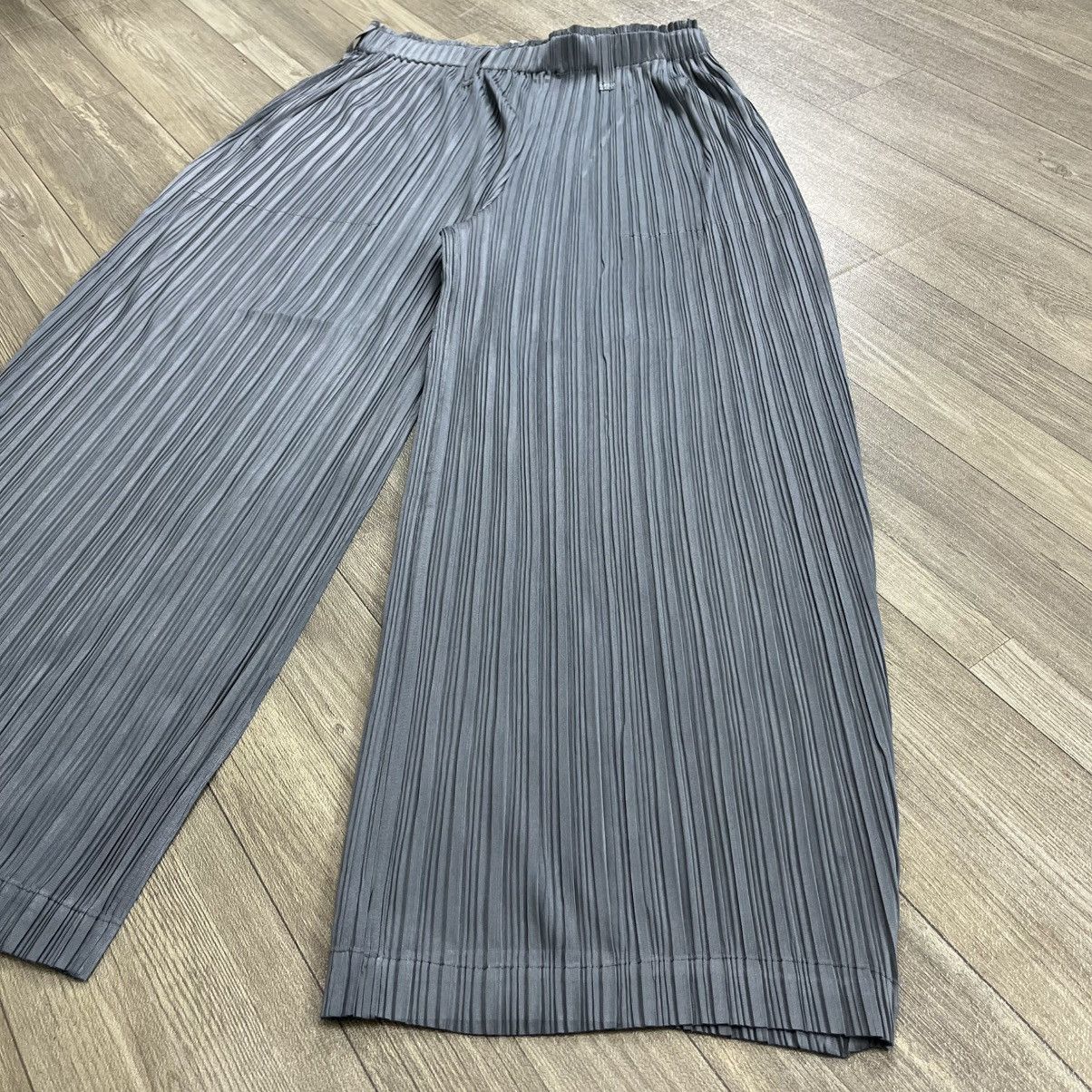Pleats Please Issey Miyake Vintage Pleats Please Issey Miyake Wide Leg Pants Dark Gray Size US 28 / EU 44 - 5 Thumbnail