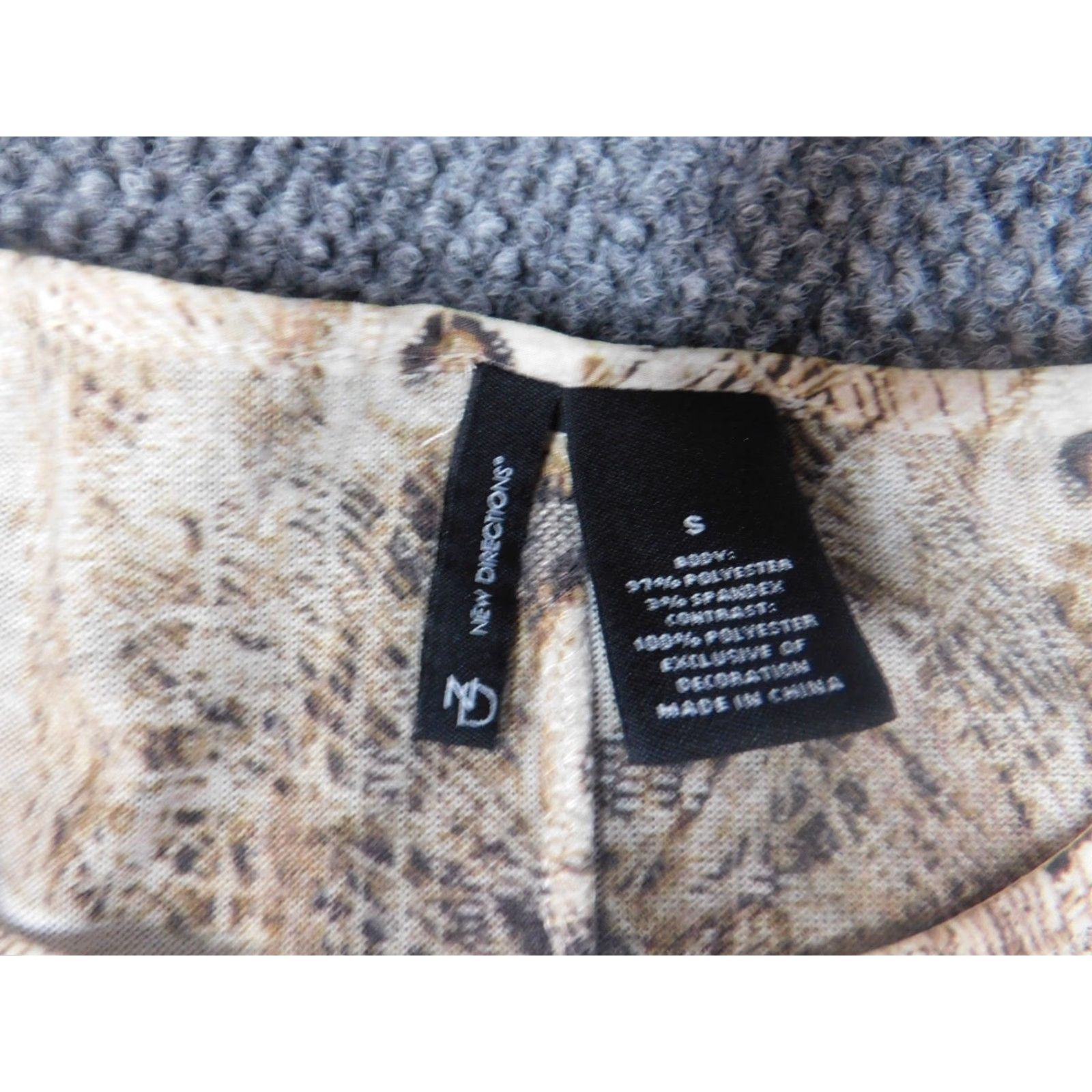 Vintage New Directions Blouse Shirt Womens Small Beige Floral Round Neck Long Sleeve Pullover Stretch Regular Casual Tee Size S / US 4 / IT 40 - 4 Thumbnail