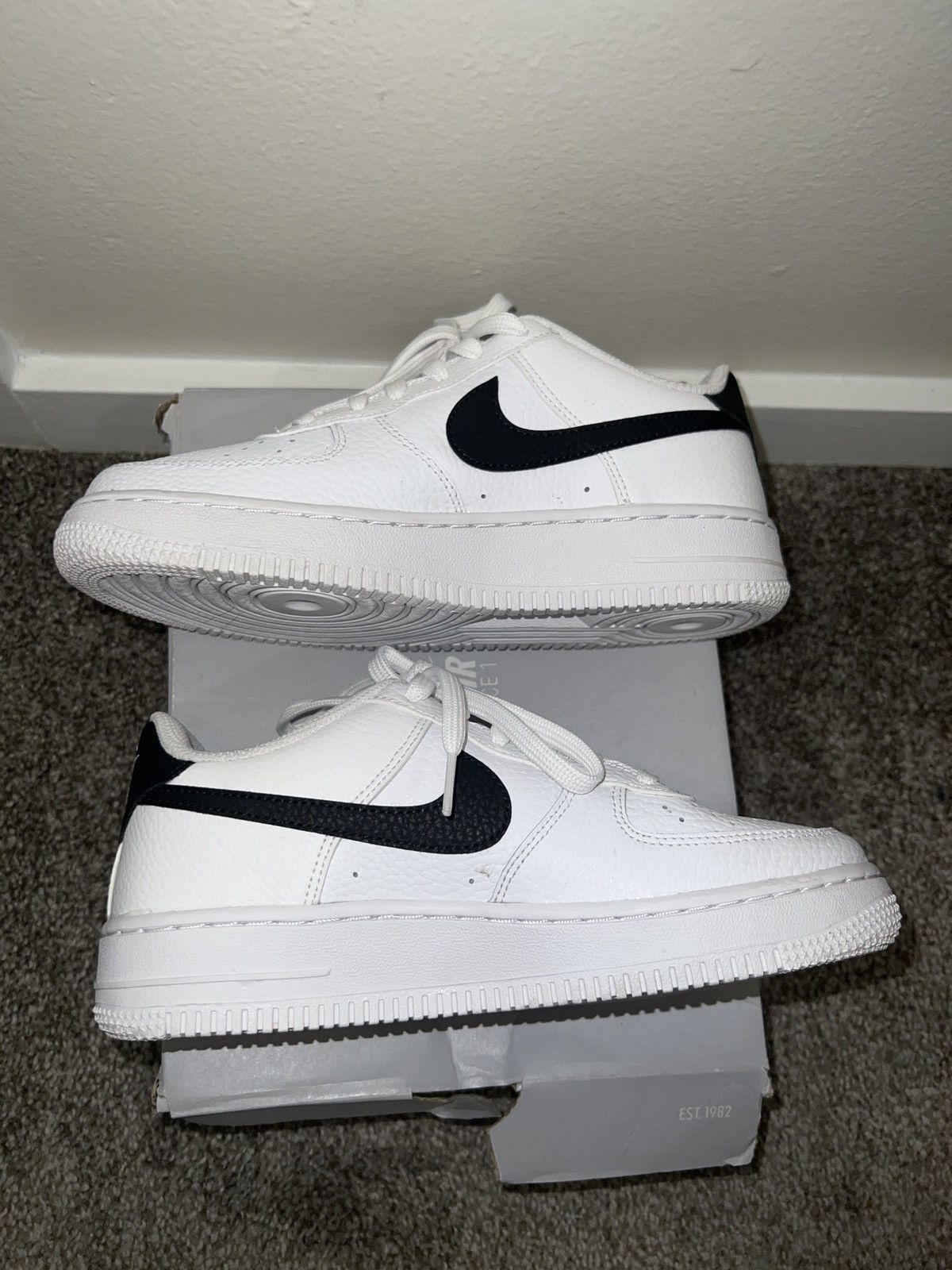 Nike Air Force 1 (GS) size 5y Size US 5 / IT 35 - 2 Thumbnail