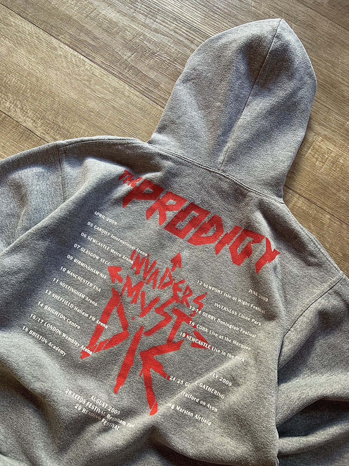 Band Tees vintage the prodigy invaders must die 2009 tour hoodie Size US L / EU 52-54 / 3 - 4 Thumbnail