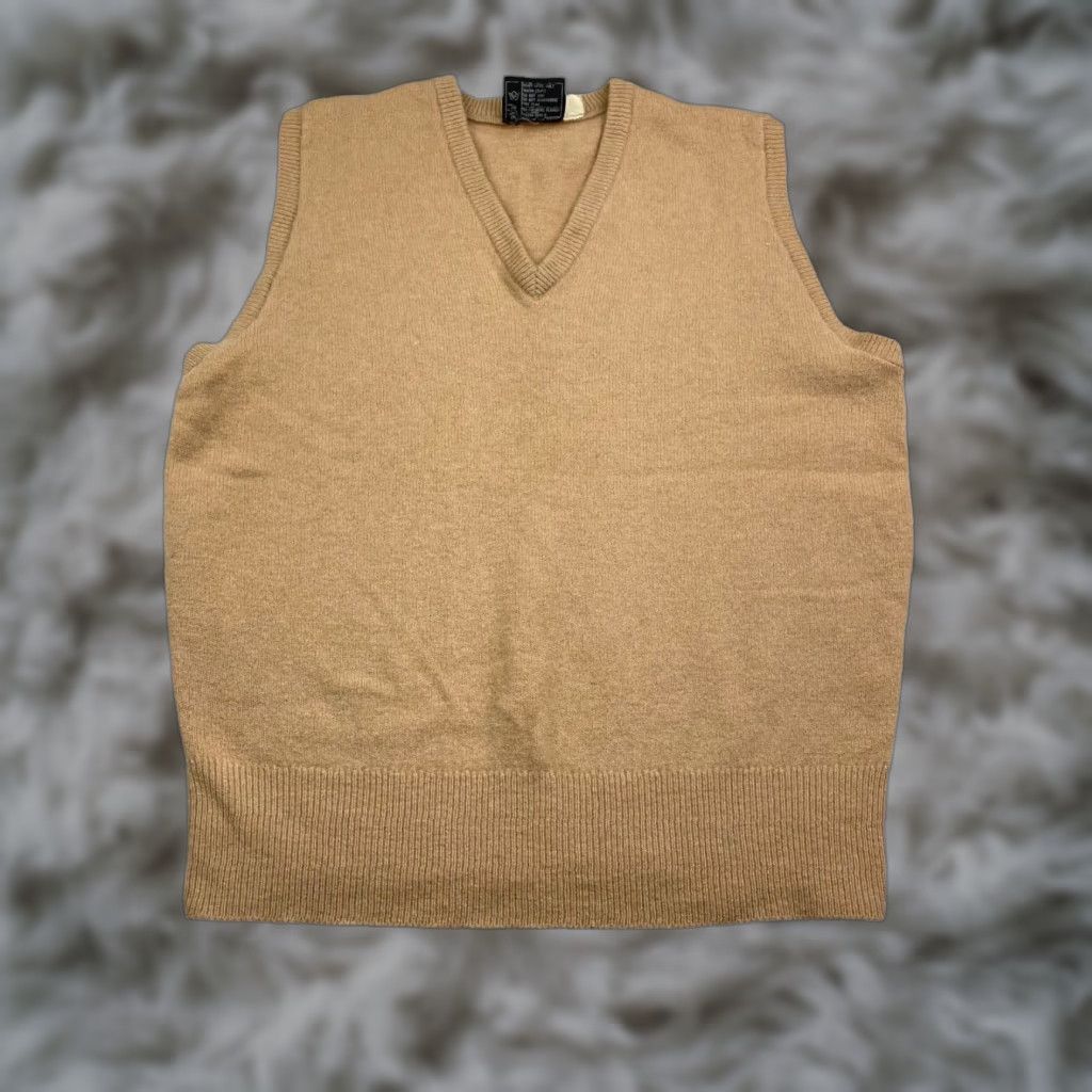 VINTAGE Lands' End Sweater Vest Mens Large 100% Lambswool Beige V-Neck England Wool Knit vest Mens L Beige 100% Lambswool England