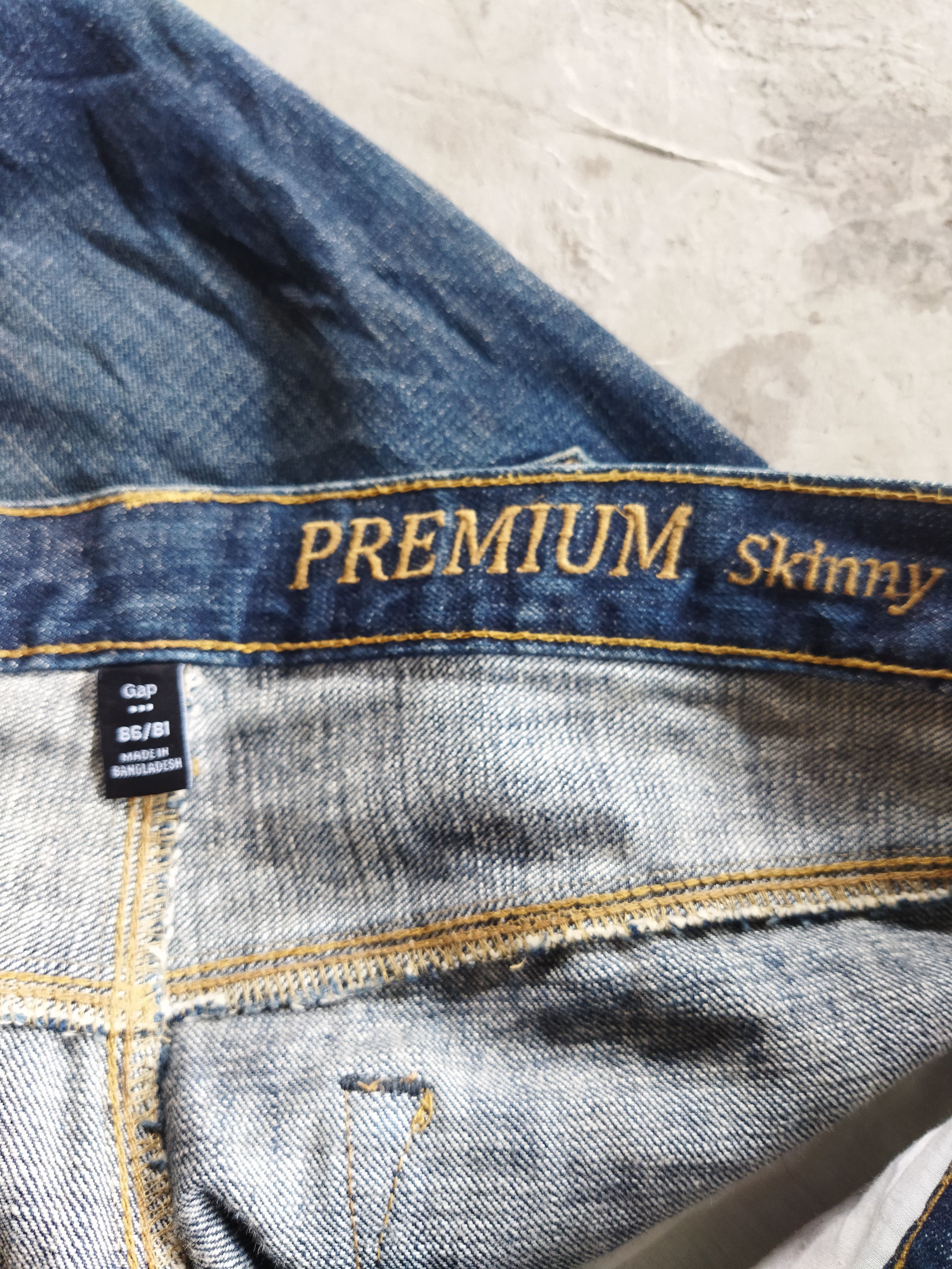 Vintage VINTAGE PREMIUM SKINNY DISTRESSED BLUE JEANS PANTS Size US 35 - 10 Thumbnail