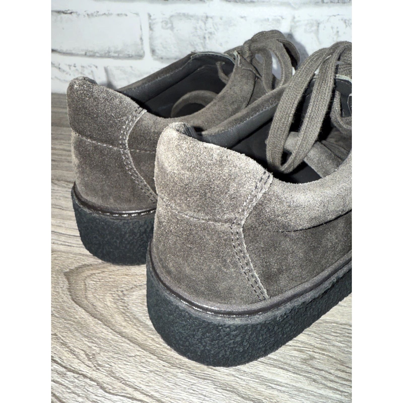 Vince Vince Neela Suede Platform Lace-Up Sneakers Pewter Women's Low Top Shoes Size US 9 / IT 39 - 4 Thumbnail