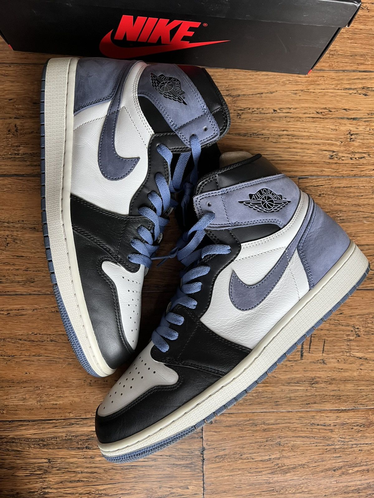 Jordan Brand Jordan 1 High Blue Moon Size US 12 / EU 45 - 1 Thumbnail