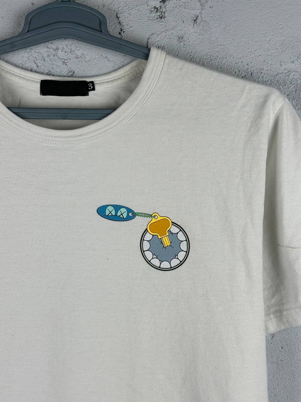 Japanese Brand × Kaws × Original Fake Vintage Original Fake Kaws Chomper Tongue Teeth 2008 Size US L / EU 52-54 / 3 - 4 Thumbnail