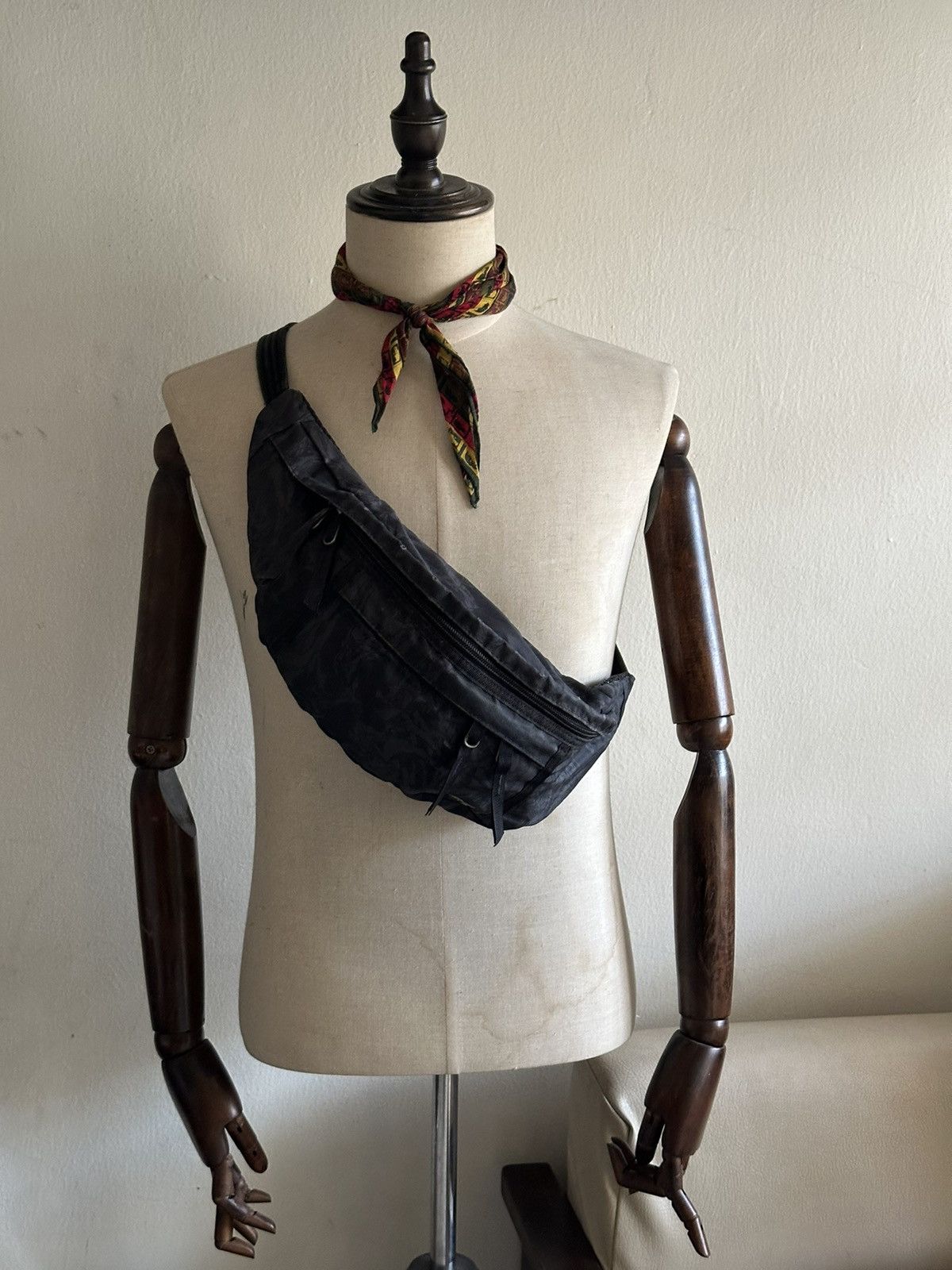 Undercover SS2001 Chaotic Discord Waist / Sling Bag Size ONE SIZE - 4 Thumbnail