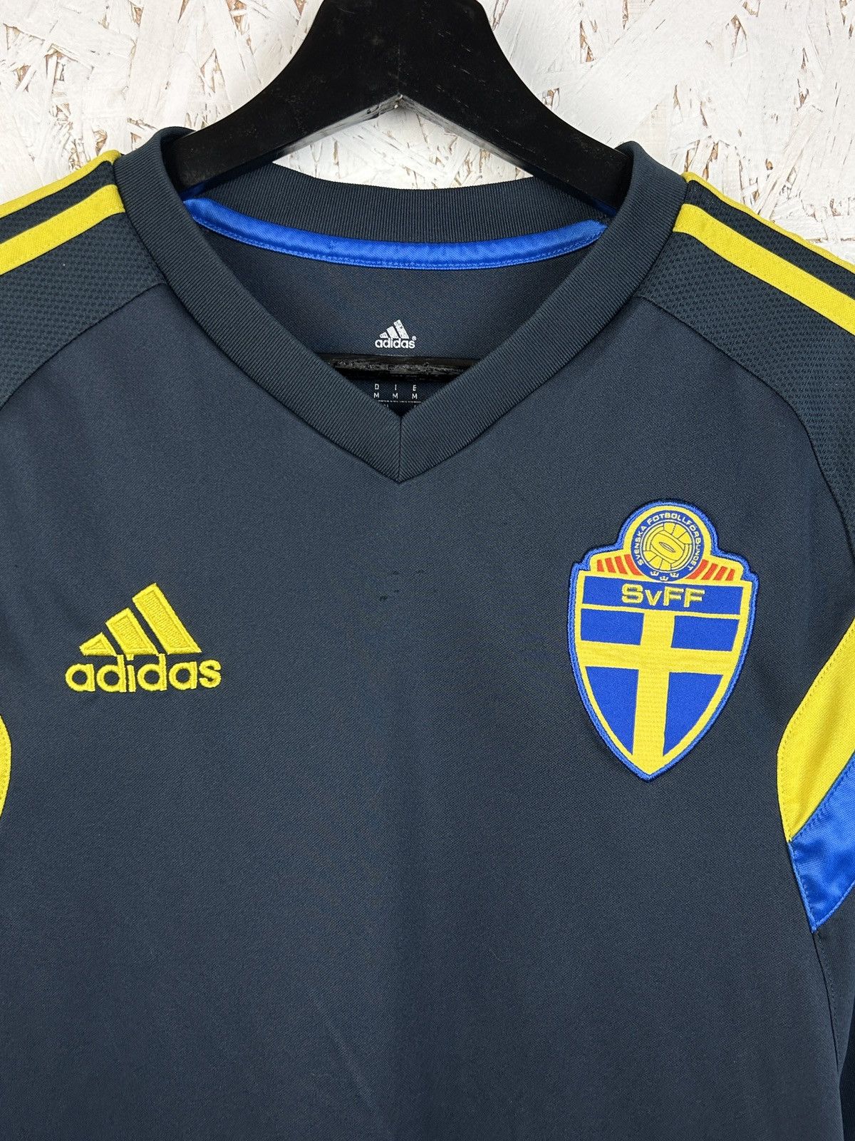 Adidas Adidas Sweden 2014/15 Training Kit Soccer Jersey Sverige Size US M / EU 48-50 / 2 - 2 Thumbnail