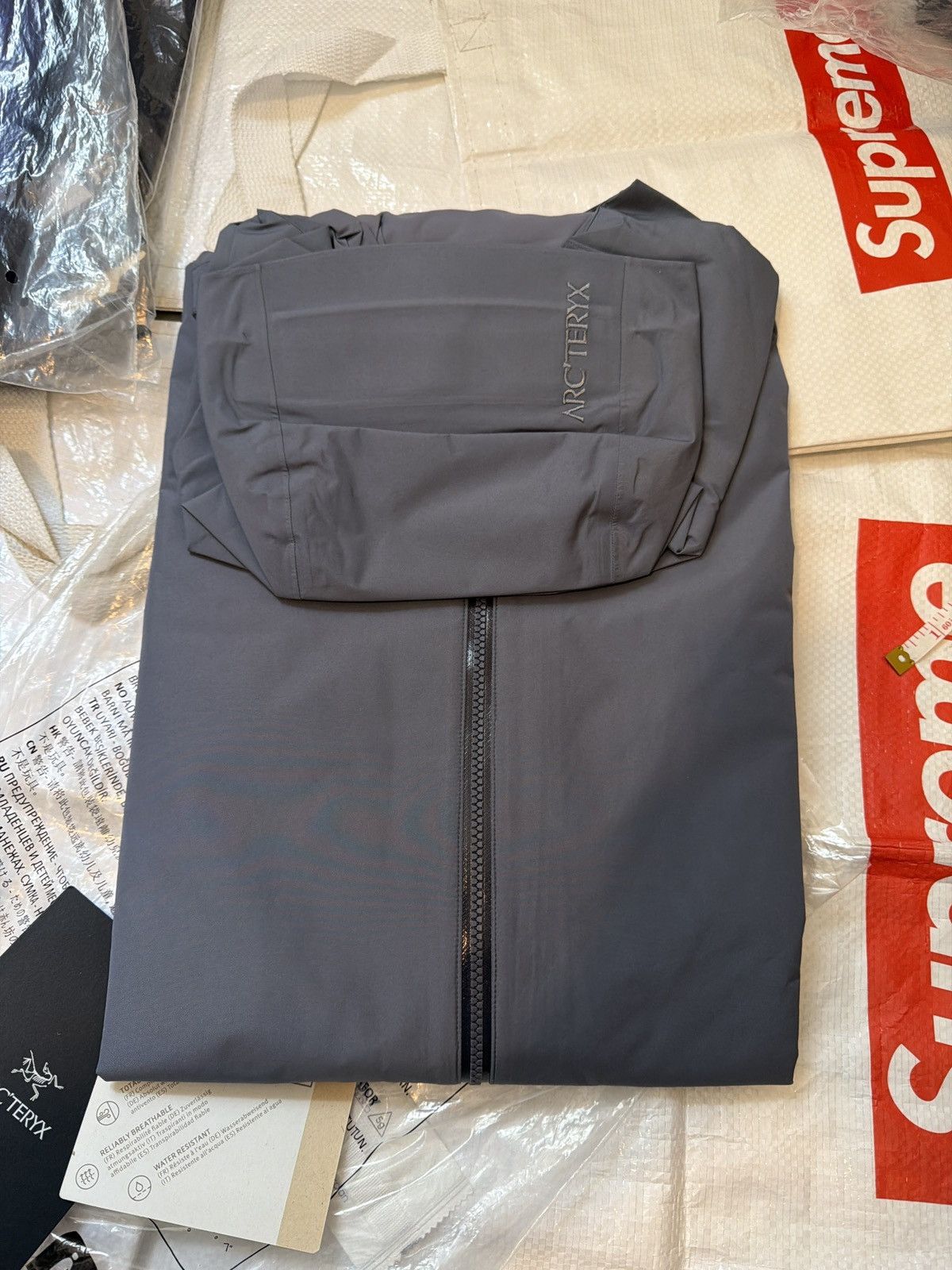 Arc'teryx Arc’teryx Solano Hoody Jacket Color Stratus Size US XL / EU 56 / 4 - 9 Thumbnail
