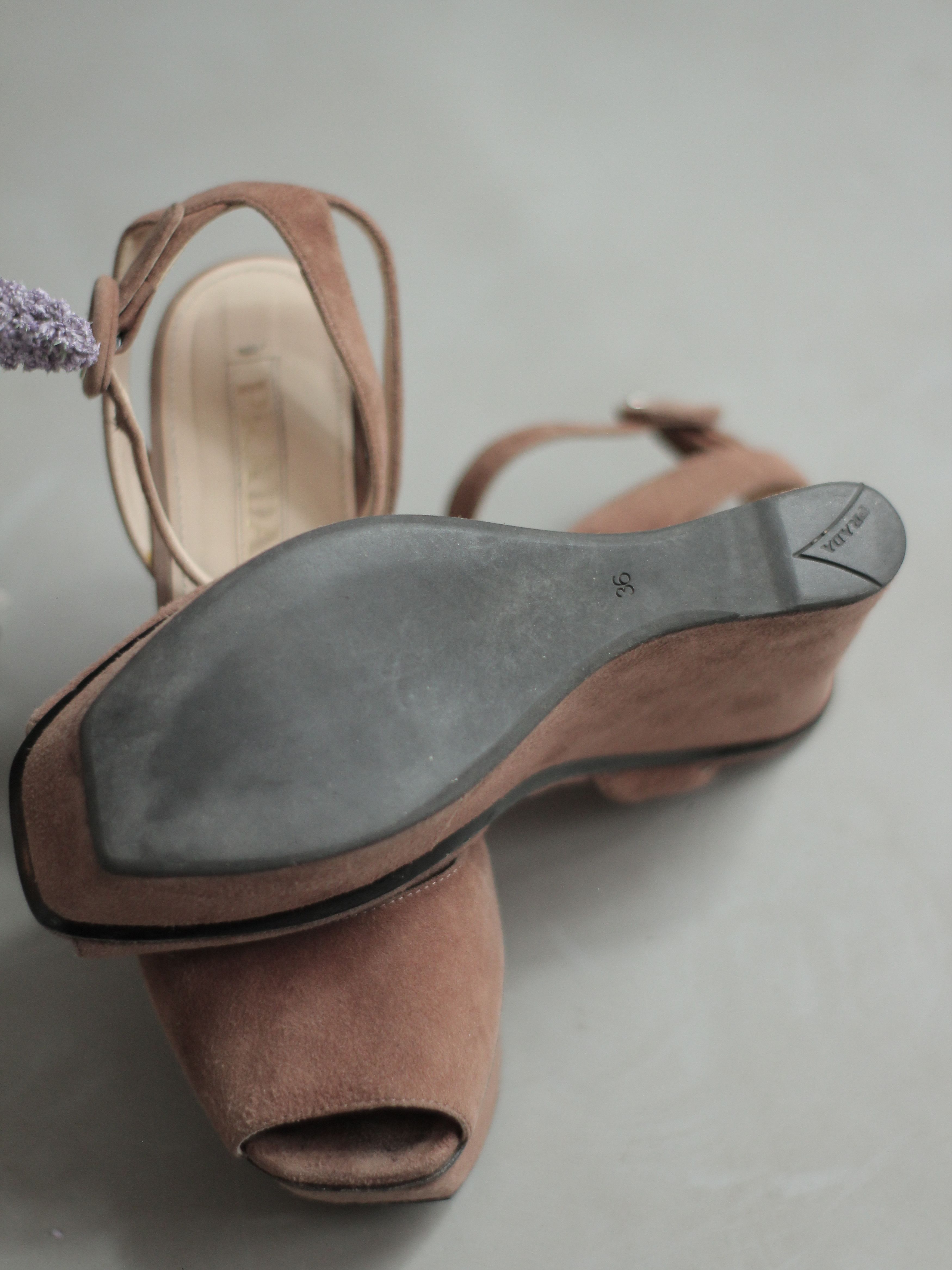 Prada PRADA SUEDE HEELS 36 Size US 6 / IT 36 - 7 Thumbnail