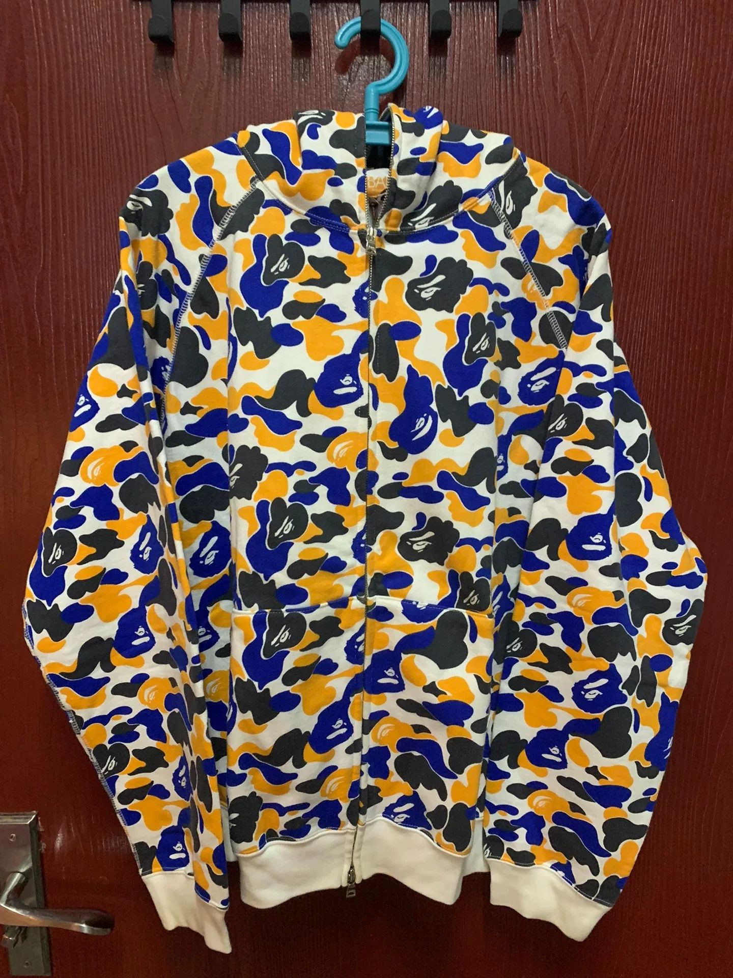 Bape Bape Limited Hoodie M Men Size US M / EU 48-50 / 2 - 1 Thumbnail
