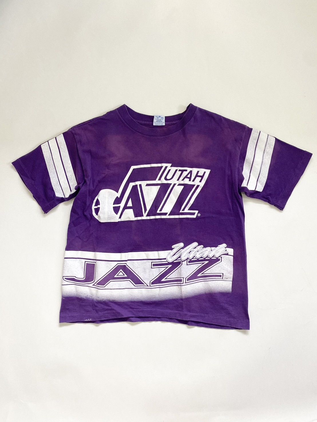 NBA × Salem Sportswear × Vintage Boxy Cropped Vintage NBA Utah Jazz Graphic Tee Size US M / EU 48-50 / 2 - 1 Thumbnail