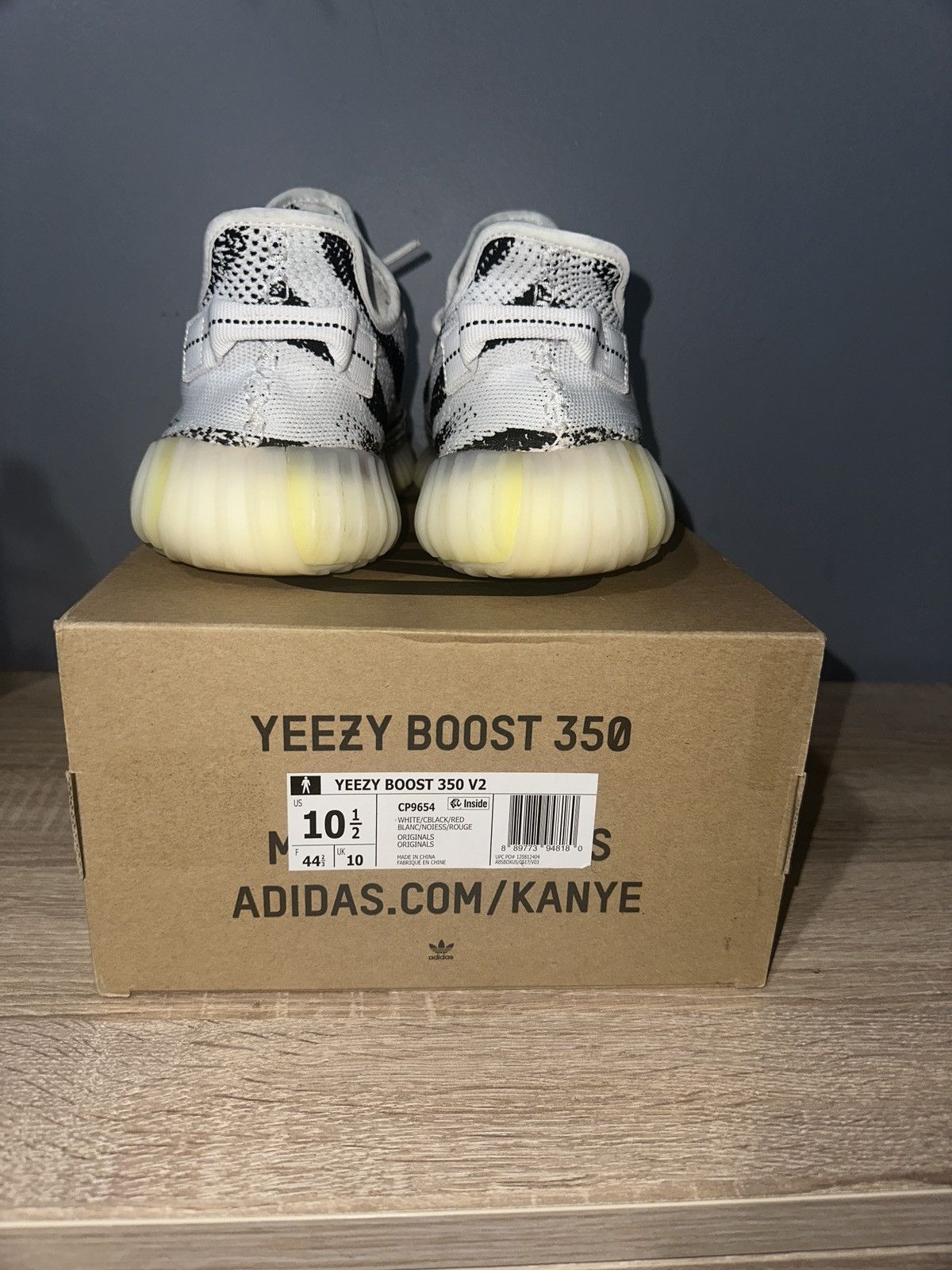 Adidas × Kanye West × Yeezy Yeezy 350 zebra Size US 10.5 / EU 43-44 - 3 Thumbnail