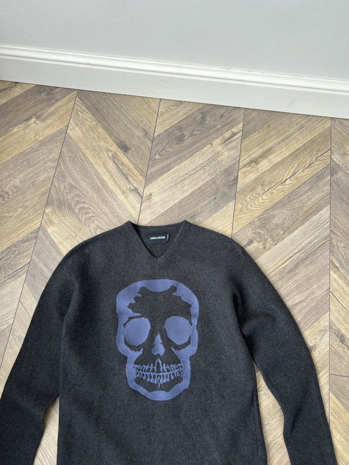 Designer × Vintage × Zadig & Voltaire Vintage Zadig & Voltaire Wool Skull V-Neck Sweater Pullover Size S / US 4 / IT 40 - 6 Thumbnail