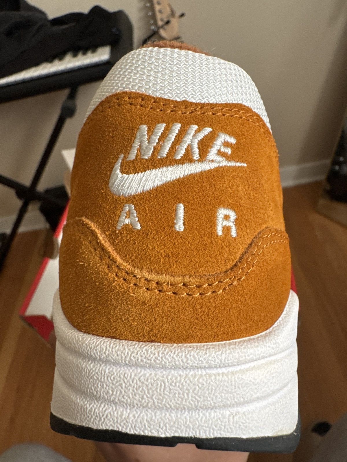 Nike Nike Air Max 1 Curry (2018) Size US 9 / EU 42 - 8 Thumbnail