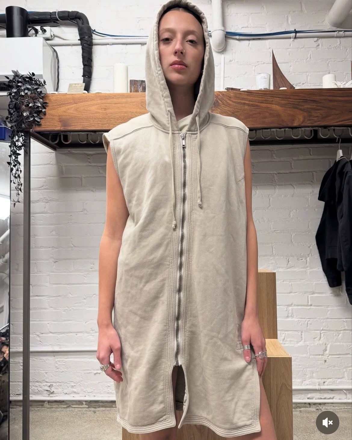 Rick Owens Rick Owens DRKSHDW Gray Sleeveless Zipper Hoodie Size US L / EU 52-54 / 3 - 7 Thumbnail
