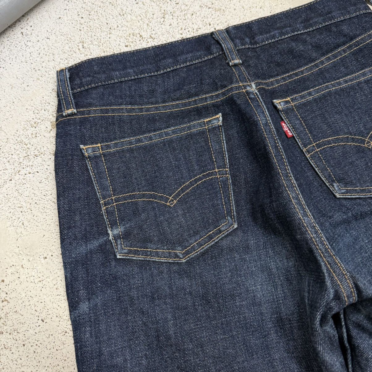 Levi's Vintage Y2K J41 Dark Indigo Denim Levis Women Pants Size 29" - 12 Thumbnail