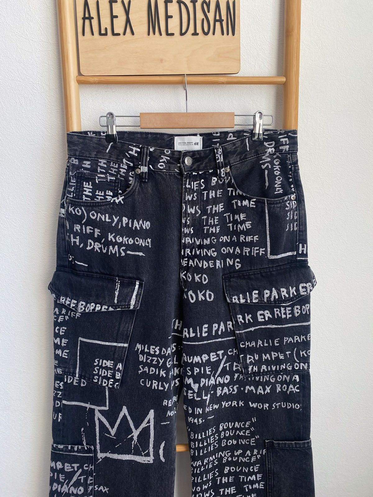 H&M × Jean-Michel Basquiat × Who Decides War Who Decides War Baggy denim jeans H&M x Basquiat x Ev&Tela Size US 32 / EU 48 - 6 Thumbnail
