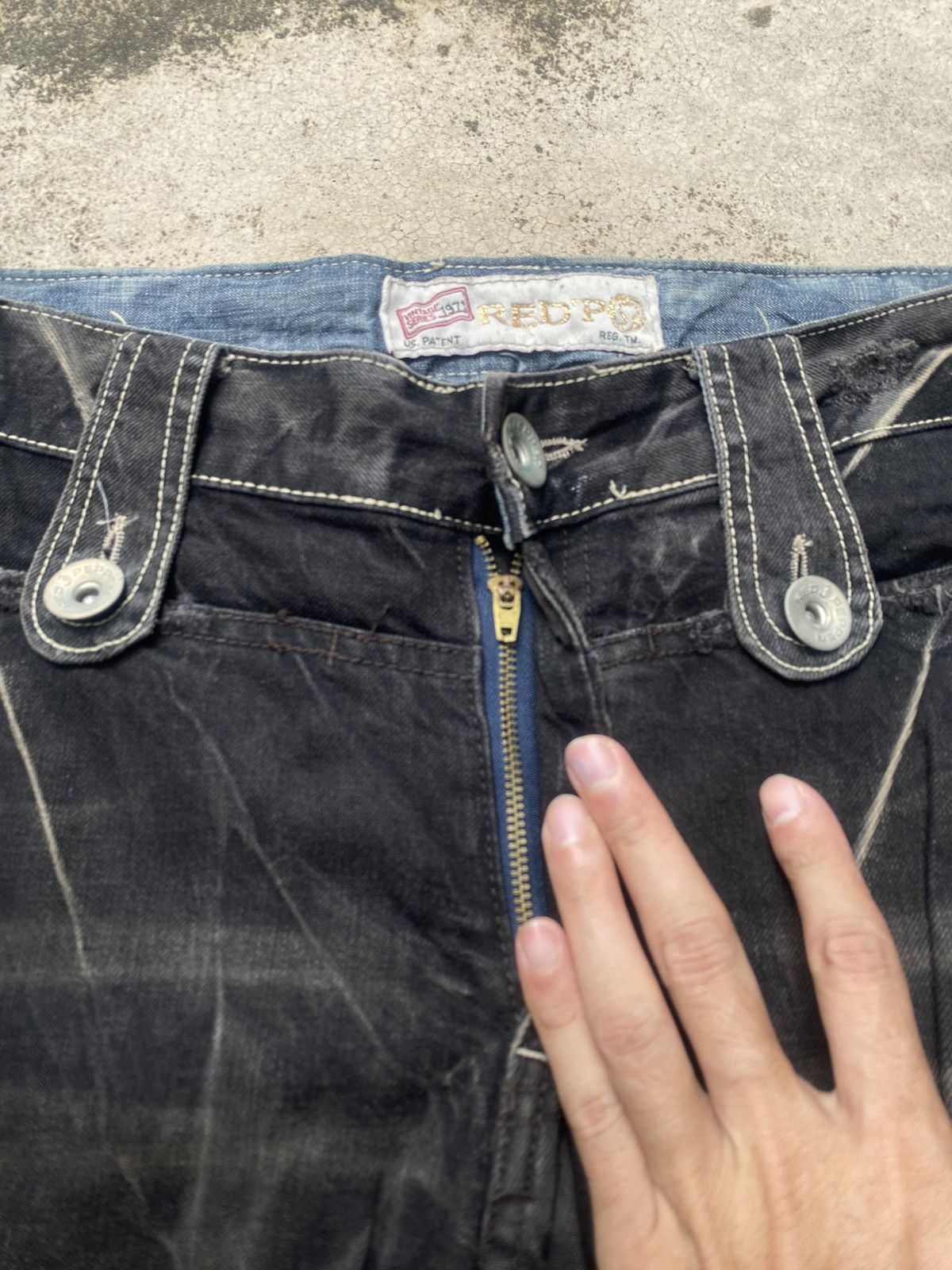 If Six Was Nine × Japanese Brand Red Pepper Faded Clawmark Boro Straight cut Jeans Size US 32 / EU 48 - 6 Thumbnail