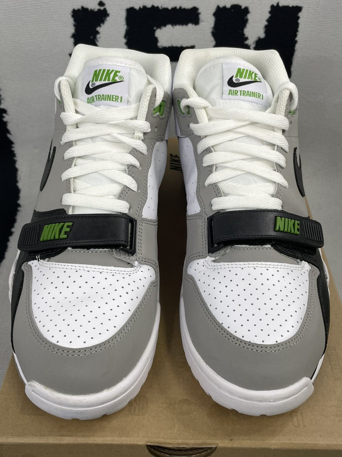 Nike Nike Air Trainer 1 Mid Premium Chlorophyll 2008 Men Size 10 Size US 10 / EU 43 - 6 Thumbnail