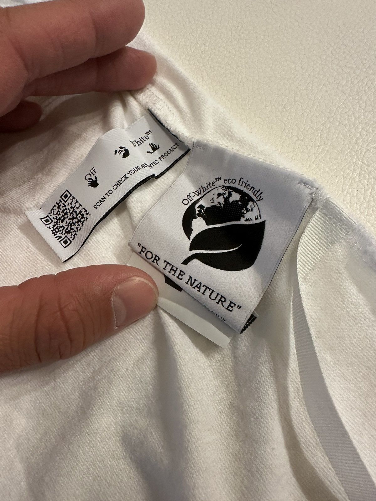 Off-White Off White Graffiti Logo Tee Size US L / EU 52-54 / 3 - 17 Thumbnail