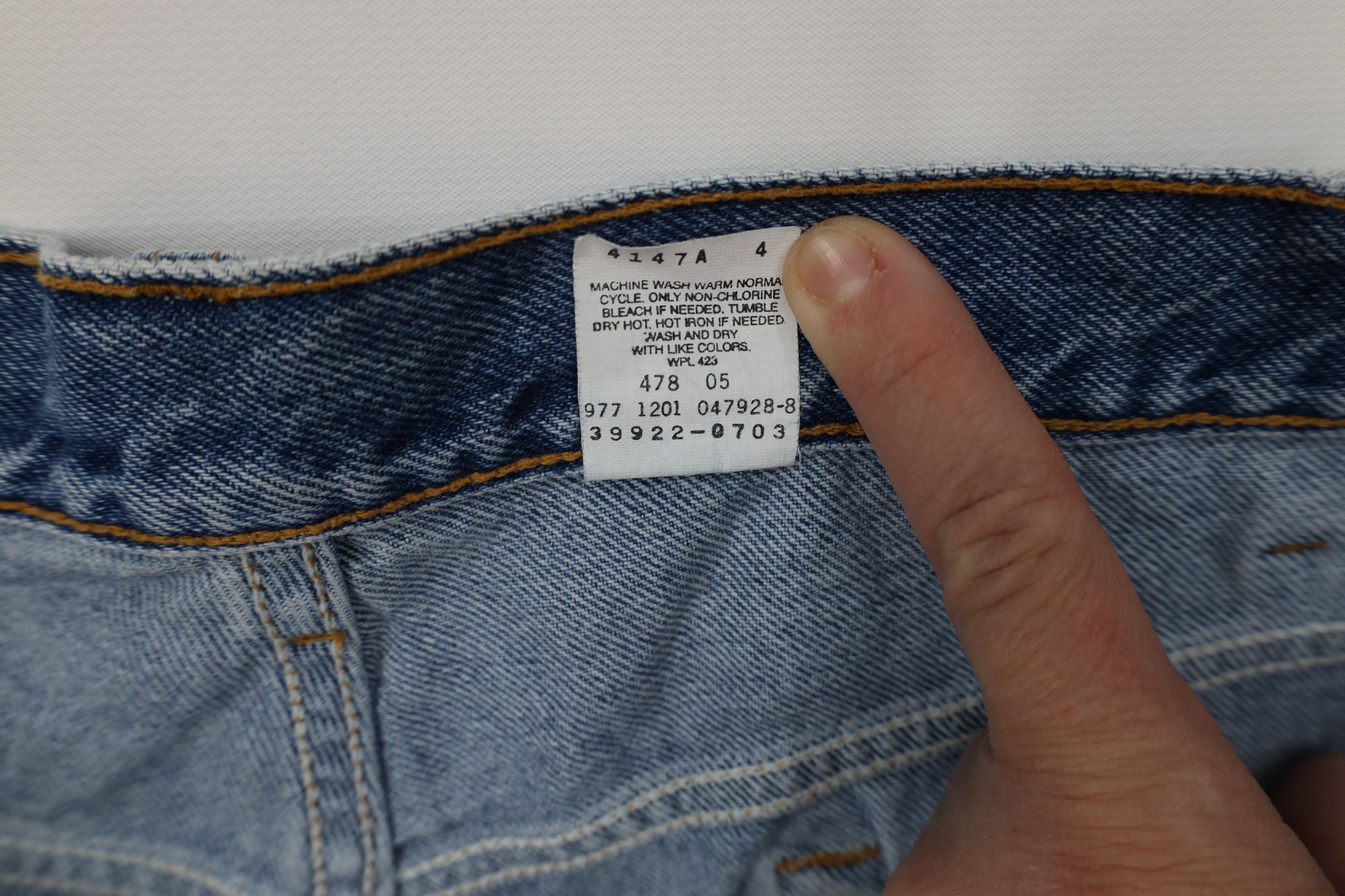 Levi's Vintage Y2K 2001 Levis Denim Jean Shorts Jorts Blue Cotton Size 22" - 8 Thumbnail