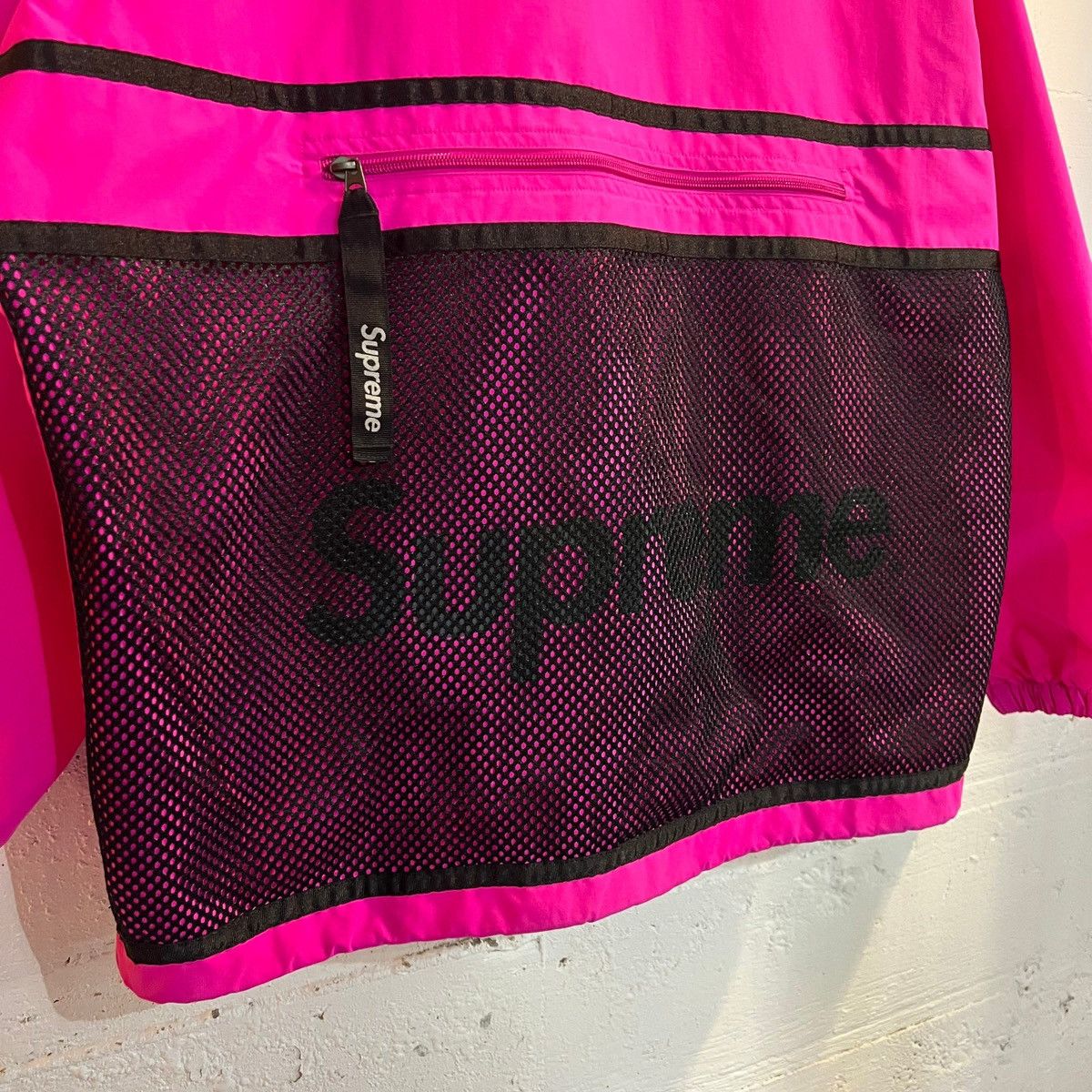 Nike × Supreme Supreme x Nike Trail Running Jacket (FW17) - Size XXL - Pink Size US XXL / EU 58 / 5 - 4 Thumbnail